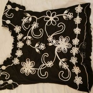 Stunning Lauren Michaels Top